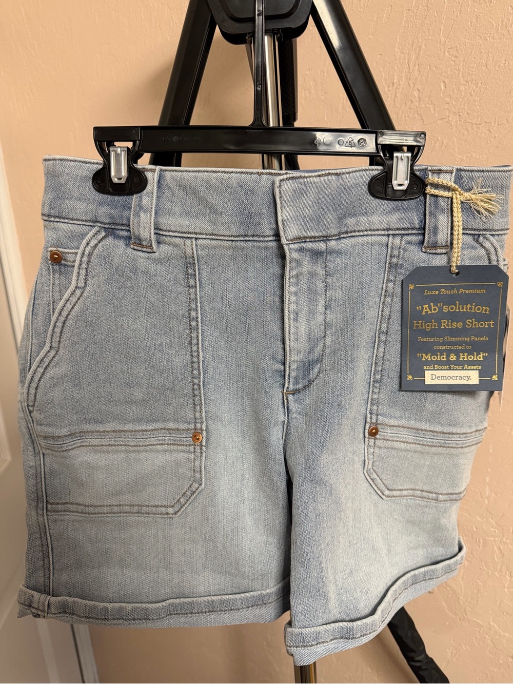 Democracy Jean Shorts Sz 6